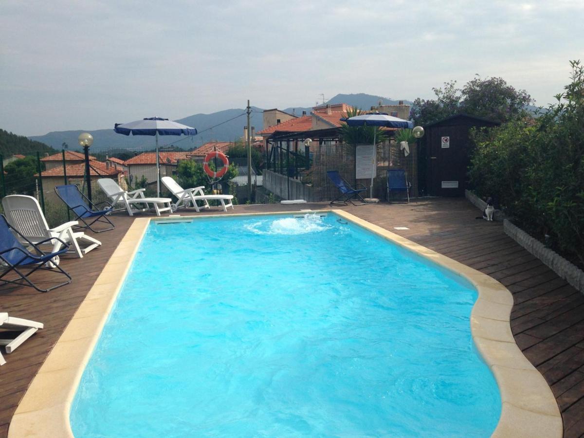 Gli Angeli Agriturismo Villa Cisano sul Neva Kültér fotó