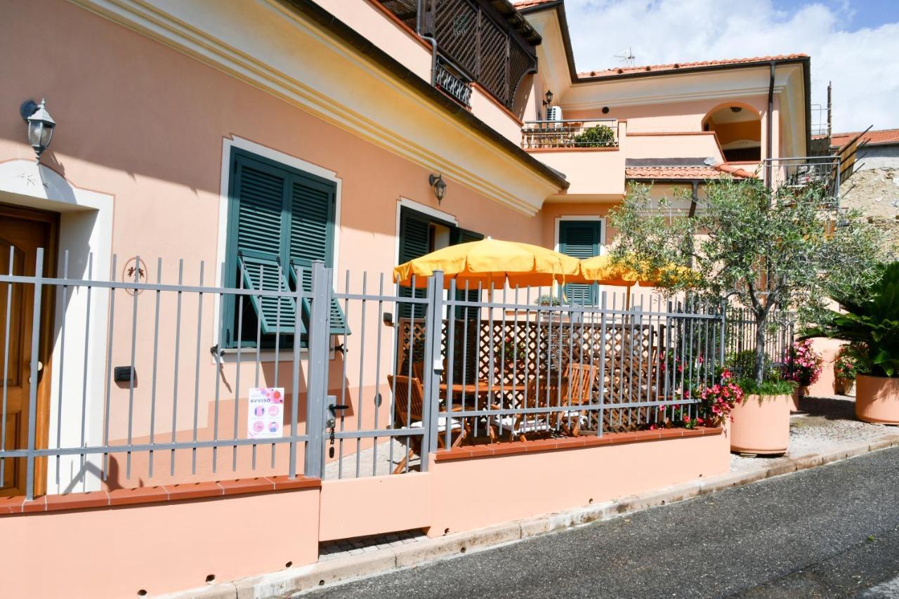 Gli Angeli Agriturismo Villa Cisano sul Neva Kültér fotó