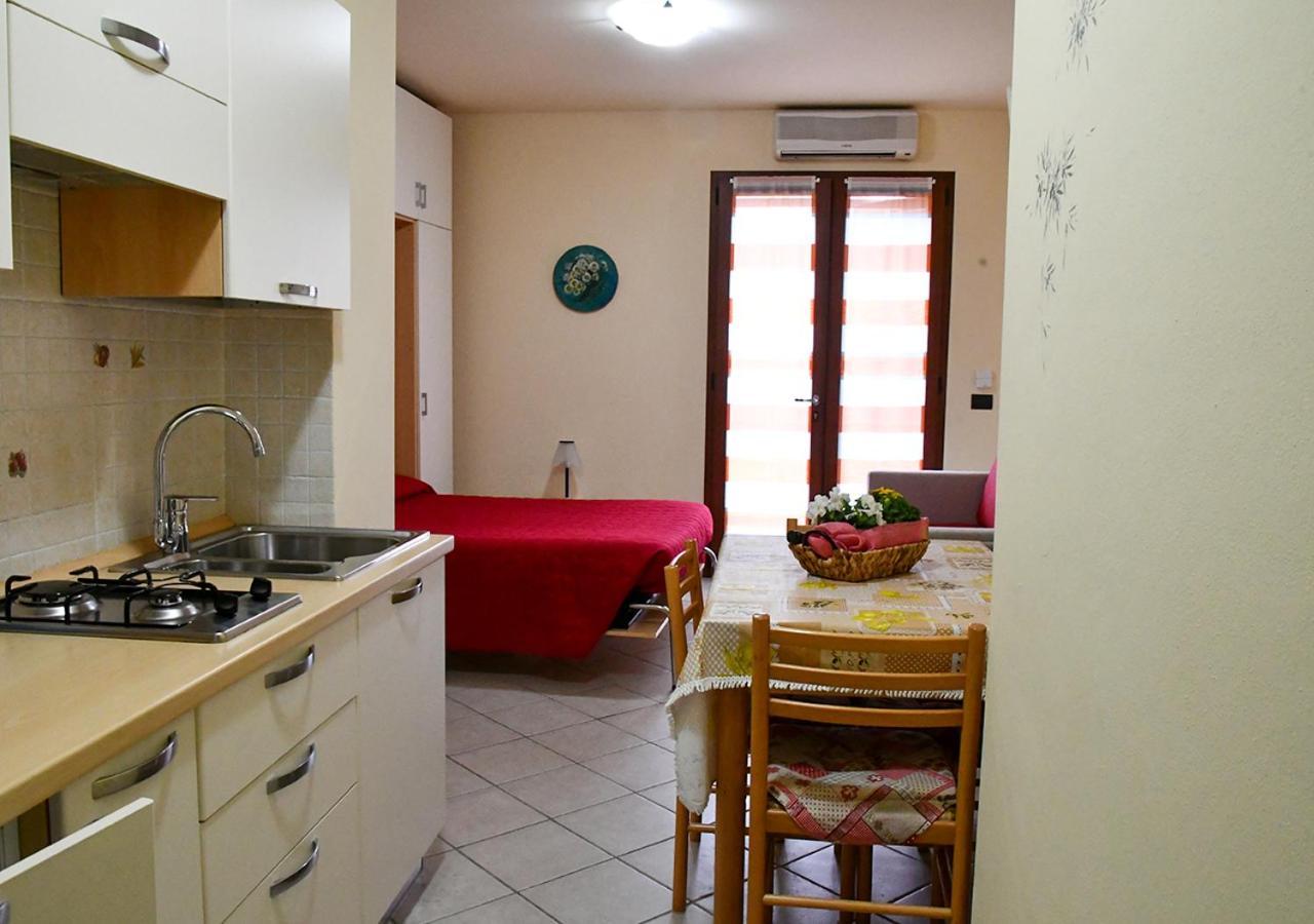 Gli Angeli Agriturismo Villa Cisano sul Neva Kültér fotó