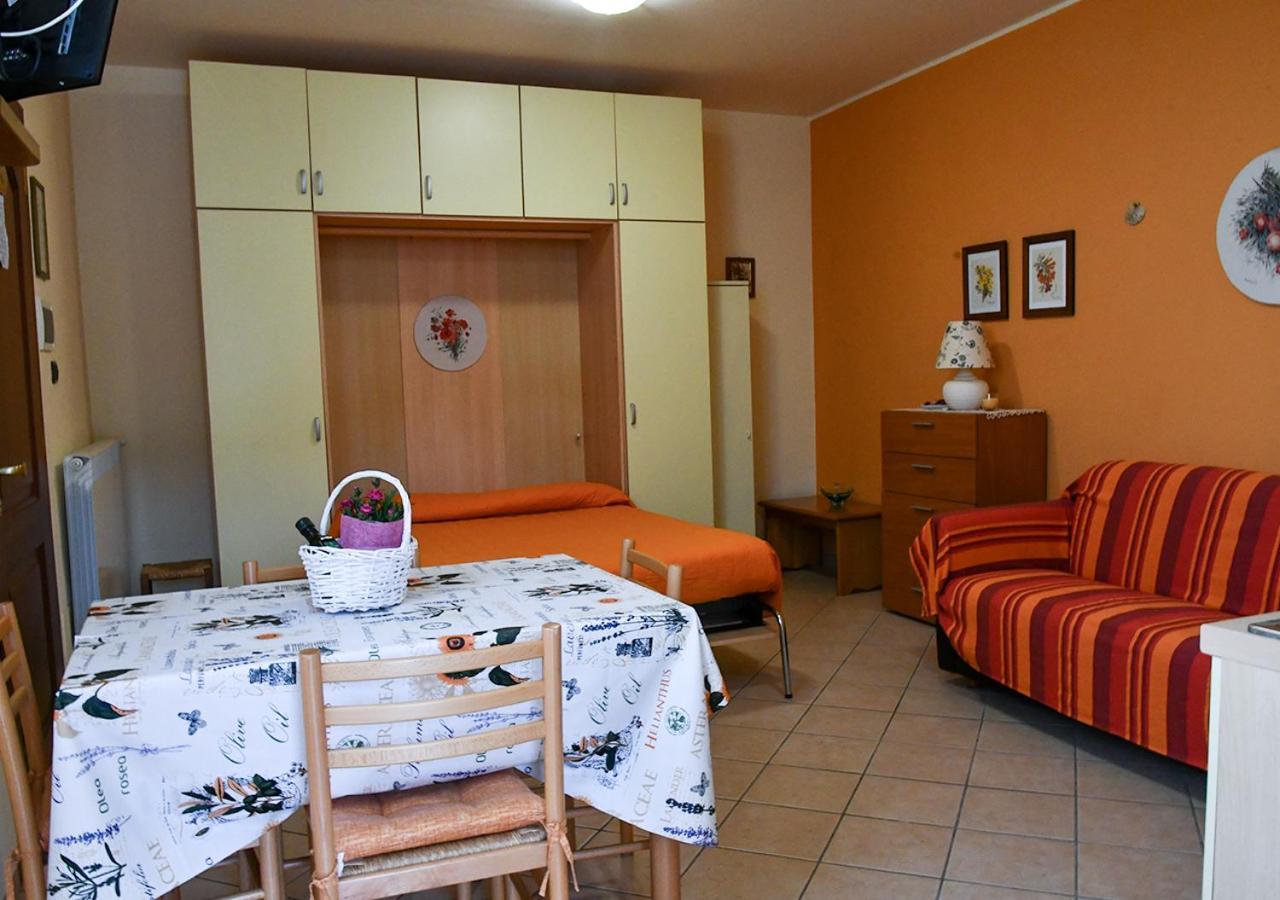 Gli Angeli Agriturismo Villa Cisano sul Neva Kültér fotó