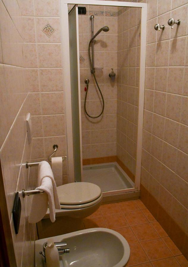 Gli Angeli Agriturismo Villa Cisano sul Neva Kültér fotó