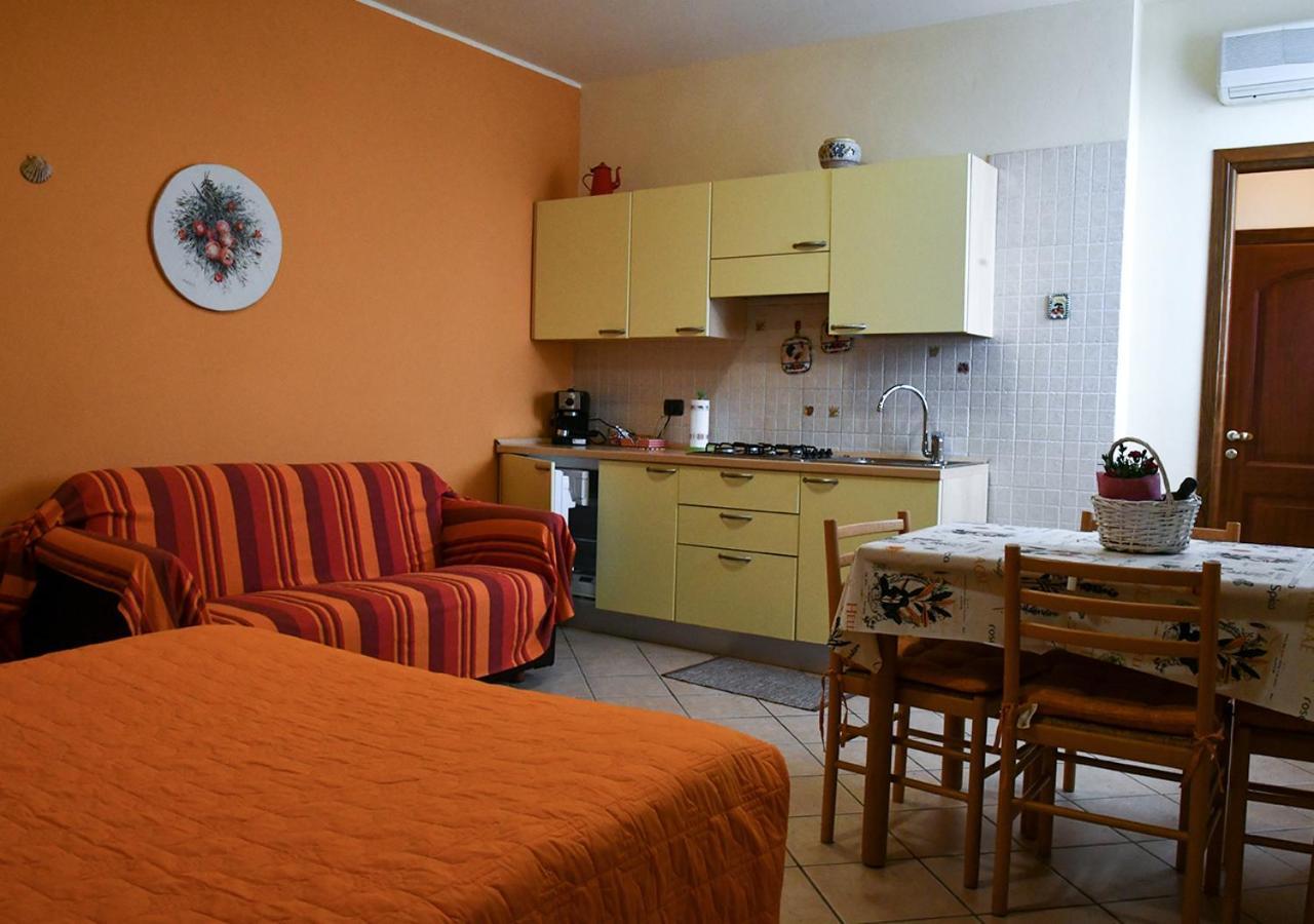 Gli Angeli Agriturismo Villa Cisano sul Neva Kültér fotó