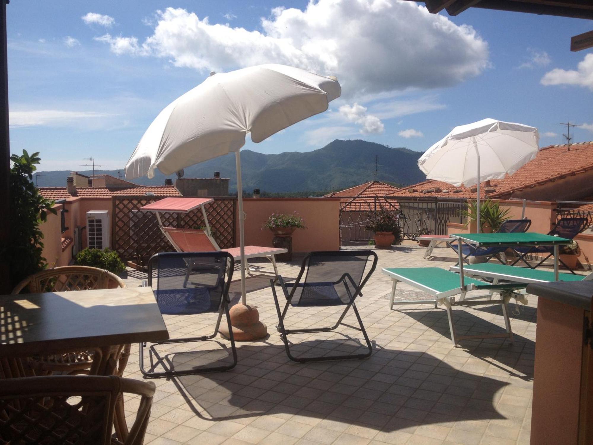 Gli Angeli Agriturismo Villa Cisano sul Neva Kültér fotó